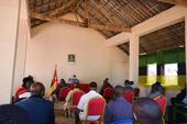 Governador de Nampula reúne com pescadores do Posto Administrativo de Quinga em Liúpo